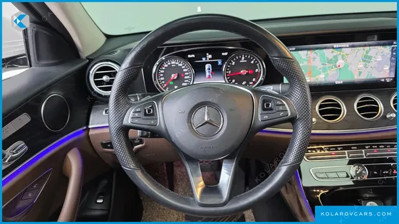 MERCEDES E-CLASS E220D AVANTGARDE