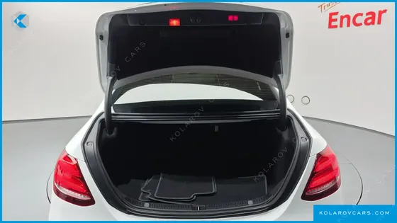 MERCEDES E-CLASS E220D AVANTGARDE