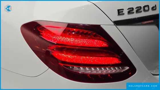 MERCEDES E-CLASS E220D AVANTGARDE