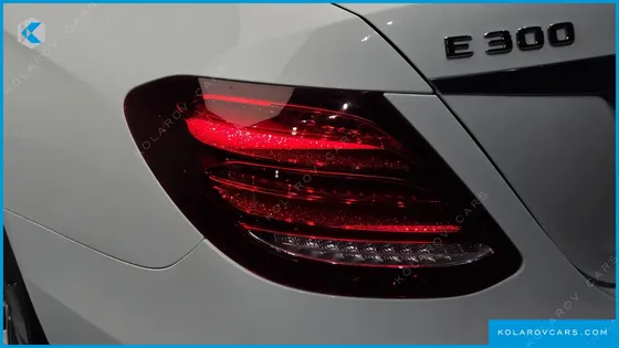 MERCEDES E-CLASS E300 AVANTGARDE