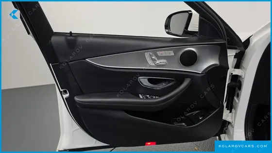 MERCEDES E-CLASS E300 AVANTGARDE