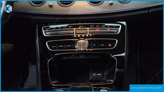 MERCEDES E-CLASS E300 AVANTGARDE