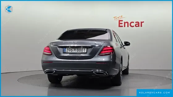 MERCEDES E-CLASS E300 4MATIC EXCLUSIVE