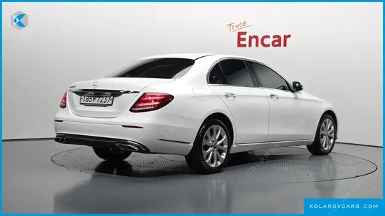 MERCEDES E-CLASS E220D EXCLUSIVE