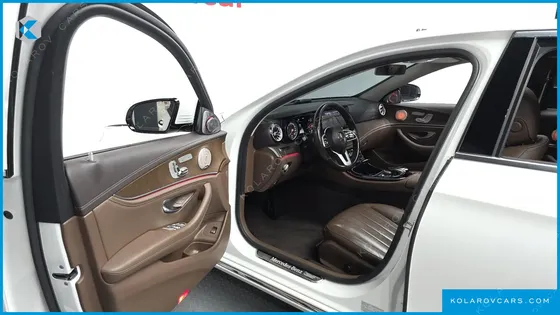 MERCEDES E-CLASS E220D EXCLUSIVE