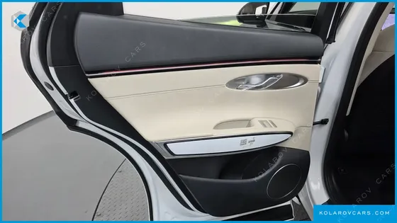 GENESIS GV70 2.5T GASOLINE 2WD