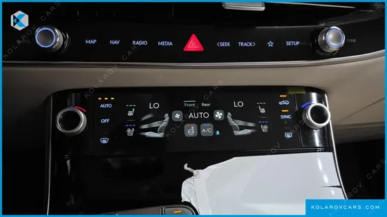 GENESIS GV70 2.5T GASOLINE 2WD