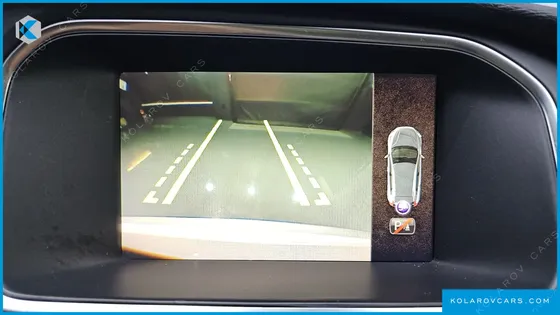 VOLVO V40 D3