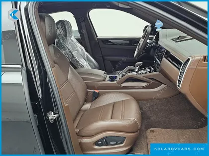 PORSCHE CAYENNE 3.0 COUPE PLATINUM EDITION
