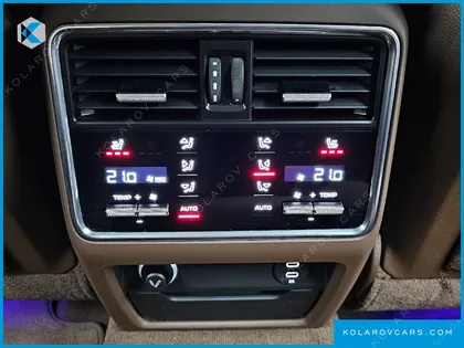 PORSCHE CAYENNE 3.0 COUPE PLATINUM EDITION
