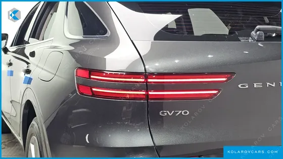 GENESIS GV70 2.5T GASOLINE 2WD