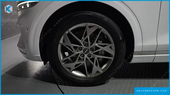 GENESIS GV70 2.5T GASOLINE 2WD