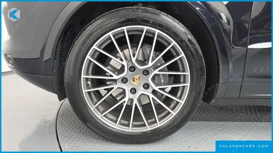 PORSCHE CAYENNE 3.0 COUPE