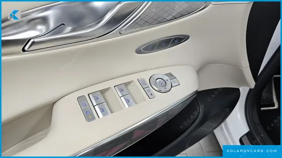 GENESIS GV70 2.5T GASOLINE 2WD