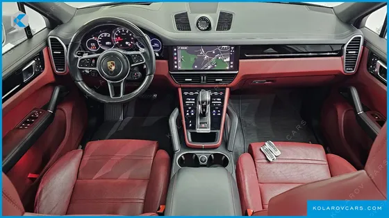 PORSCHE CAYENNE 3.0 COUPE PLATINUM EDITION
