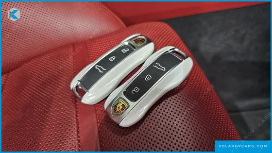 PORSCHE CAYENNE 3.0 COUPE PLATINUM EDITION