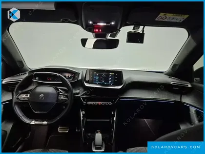 PEUGEOT 2008 EV GT