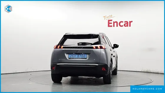 PEUGEOT 2008 EV GT