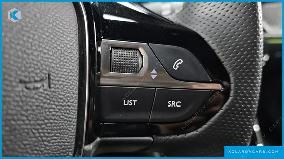 PEUGEOT 2008 EV GT