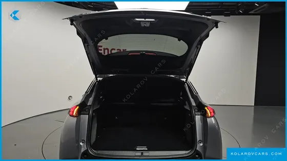PEUGEOT 2008 EV GT