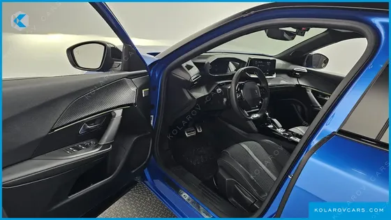 PEUGEOT 2008 EV GT