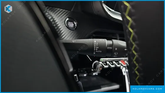 PEUGEOT 2008 EV GT