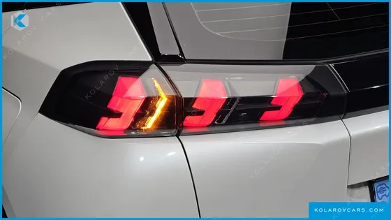 PEUGEOT 2008 EV GT