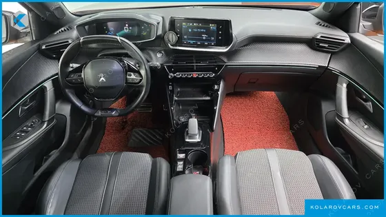 PEUGEOT 2008 EV GT