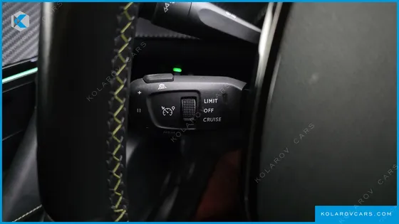 PEUGEOT 2008 EV GT
