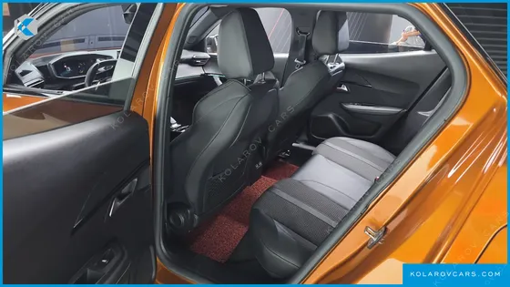 PEUGEOT 2008 EV GT