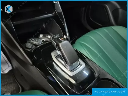 PEUGEOT 2008 EV GT
