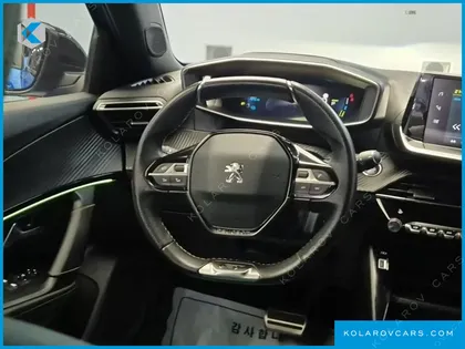 PEUGEOT 2008 EV GT