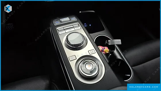 GENESIS GV70 2.5T GASOLINE 2WD