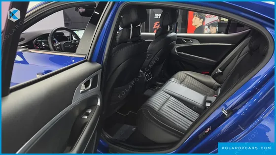 GENESIS G70 2.0T AWD
