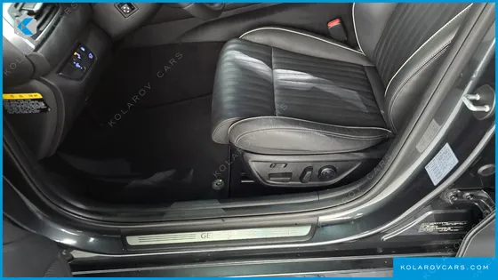 GENESIS G70 2.0T AWD