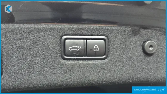 GENESIS G70 2.0T AWD