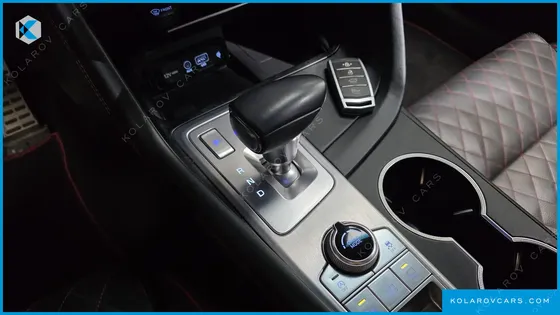 GENESIS G70 2.0T AWD
