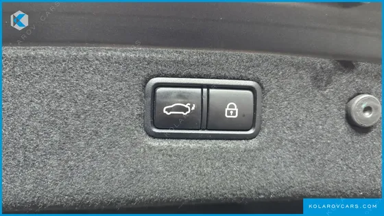 GENESIS G70 2.0T AWD