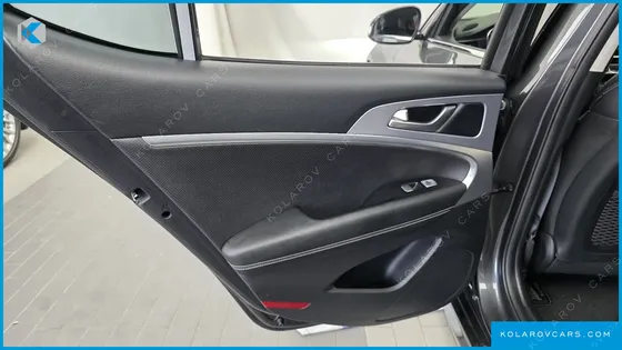 GENESIS G70 2.0T AWD