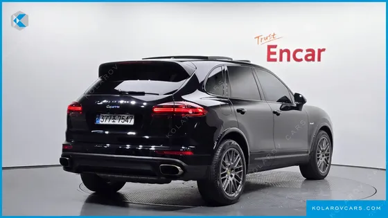 PORSCHE CAYENNE 3.0 DIESEL PLATIUM EDITION