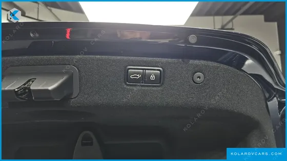 GENESIS G70 2.0T AWD