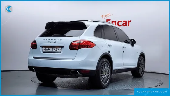 PORSCHE CAYENNE 3.0 DIESEL PLATIUM EDITION