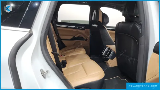 PORSCHE CAYENNE 3.0 DIESEL PLATIUM EDITION