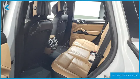 PORSCHE CAYENNE 3.0 DIESEL PLATIUM EDITION