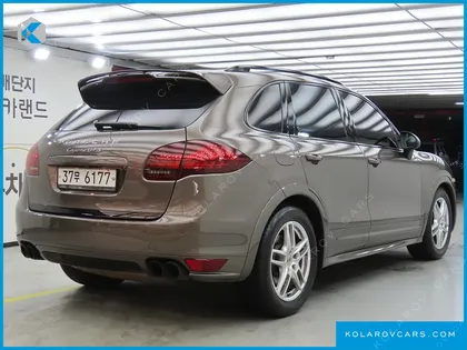 PORSCHE CAYENNE 4.8 GTS
