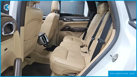PORSCHE CAYENNE 3.0 DIESEL PLATIUM EDITION