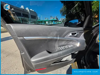 GENESIS G70 2.0T AWD