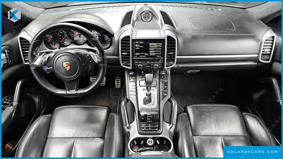 PORSCHE CAYENNE 4.8 GTS