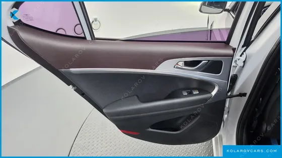 GENESIS G70 2.0T AWD