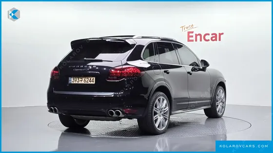 PORSCHE CAYENNE 4.8 GTS
